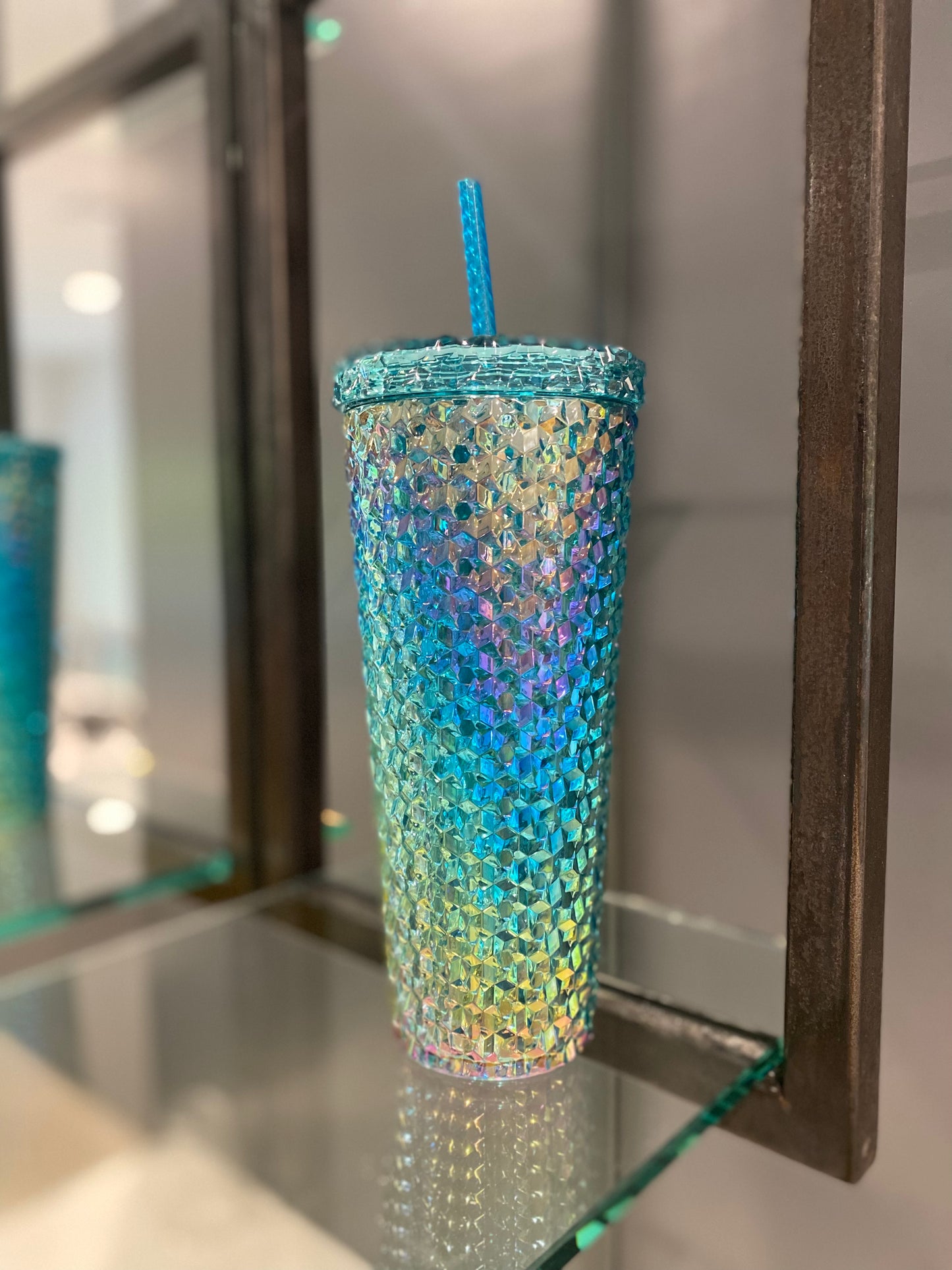 Holographic Tumblers